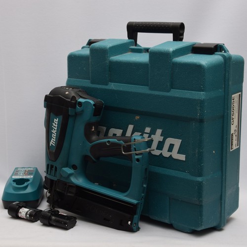 Makita gf600se second - 7.2v,