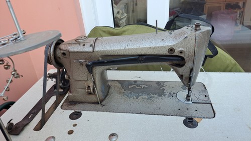 Vintage heavy duty singer - heavy,