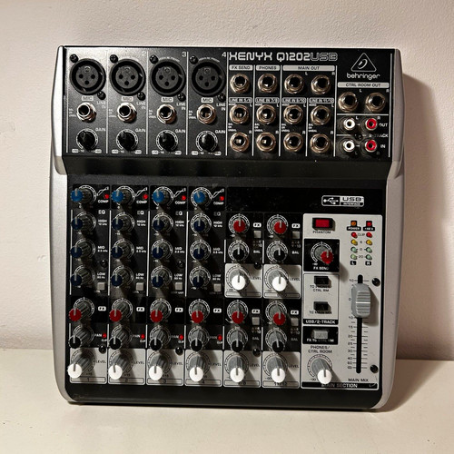 Behringer xenyx q1202usb - behringer,