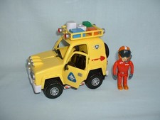 FIREMAN SAM Friction Powered MOUTAIN RESCUE 4 X 4 JEEP TRUCK & Figure Toy Set
