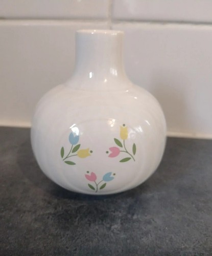Hornsea tulip concept vase - hornsea,