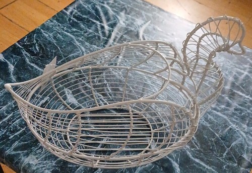 White metal wire - wire, fruit