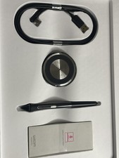 Wacom Intuos PTH660 Pro Paper Edition Creative Pen Graphics Drawing Tablet