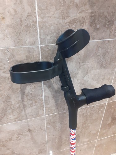Cool crutches right - right, union