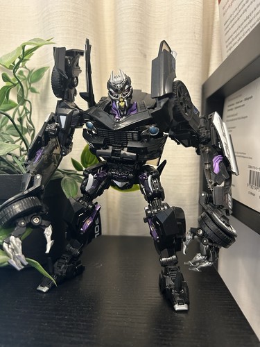 Transformers mpm barricade - transformers,
