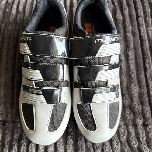 Muddy fox cycling - muddy,