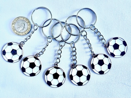 Football keyrings party bag - football,