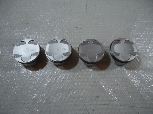 Yamaha engine pistons - r1,