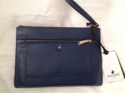 Knomo leather case