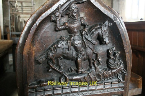 Photo church oak pew end - oak,