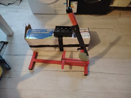 Laminate floor cutter - laminate,