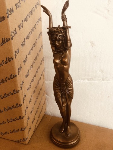 Antique bronze art - , lady