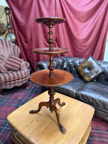 Antique mahogany tier dumb - 3-tier,