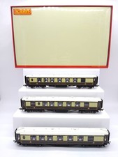 Hornby Pullman Coaches Cygnus