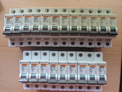 Merlin gerin mcbs - gerin,
