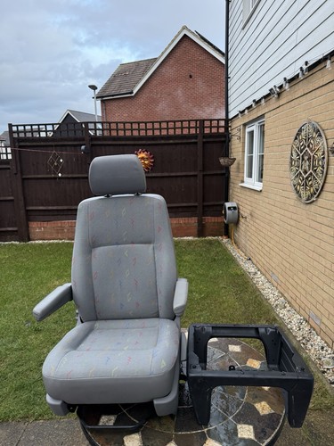 Captain passenger seat - captain,