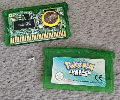 Pokémon emerald version - emerald,