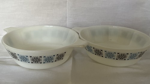 Pyrex chelsea bowl eared - pyrex,