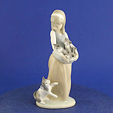 Lladro Following Her Cats, Girl with Kittens 1309 Porcelain Figurine - 24cm High