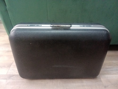 Vintage delsey black hardshell - vintage,