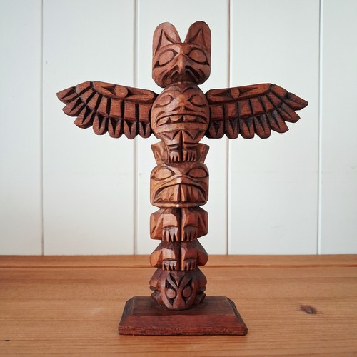 Ray williams wooden totem - ray,
