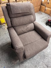  RISER RECLINER CHAIR, GREY