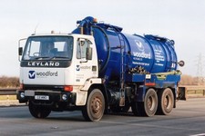 COL PHOTO: WOODFORD RECYCLING LEYLAND 6 WHEEL WASTE TANKER - C2 MWD
