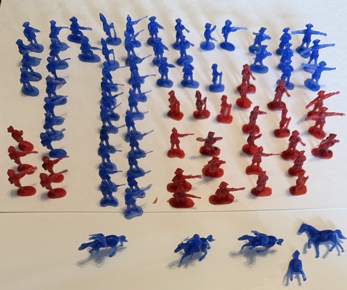 Vintage plastic toy prize - 76,