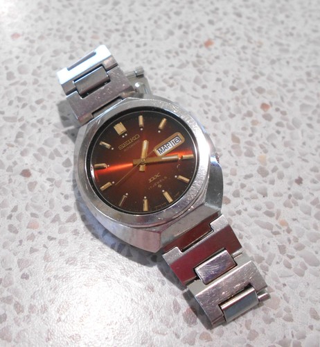 Vintage 1974 seiko - vintage,