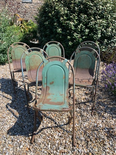 Stack bye chairs in - chairs,