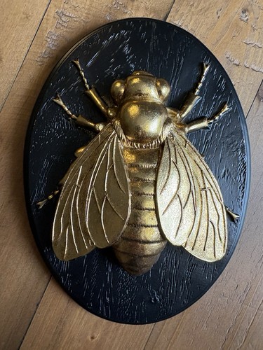Large gold bee wall - wall, 3d