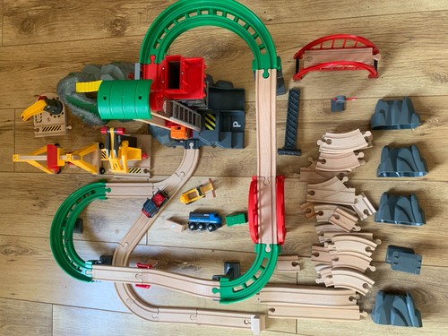Brio train set - brio, lift