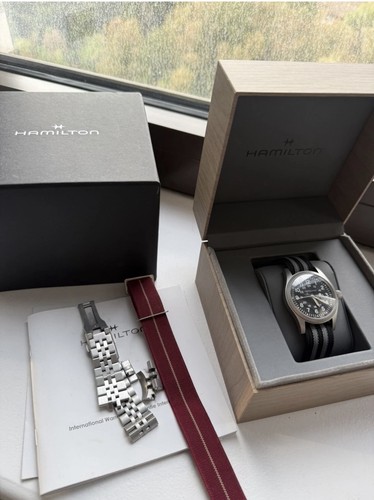 Hamilton khaki field - field, quartz