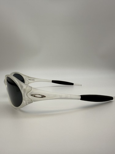 Vintage oakley straight jacket - vintage,