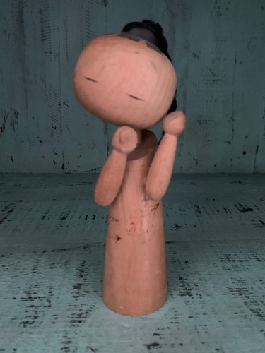 Unusual vintage artist - unusual,