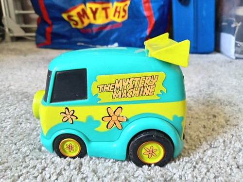 Scooby doo mystery machine - scooby,