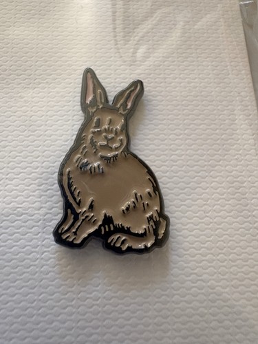 Barbour enamel pin - 🌟barbour,