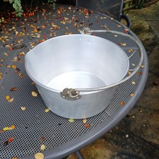 VINTAGE ALUMINIUM METAL