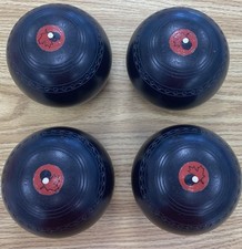 Henselite Lawn Bowls Set Of 4