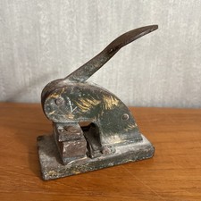 VINTAGE PAPER EMBOSSING