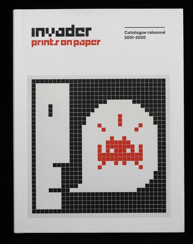 Invader prints paper - on,