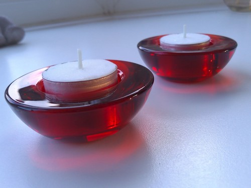 Pair red glass - 1,