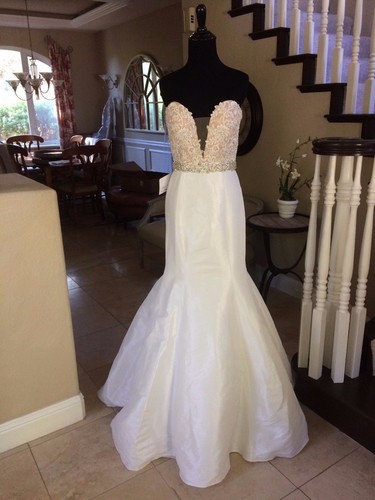 599 nwot white trumpet - nwot, jovani