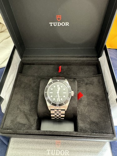 Tudor black bay monochrome - black,