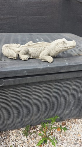 Latex and fibreglass moulds - fibreglass,