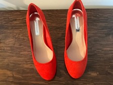 Ladies Suede shoes Red size 4