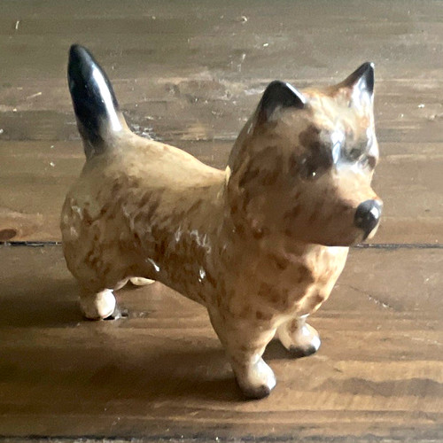 Beswick dog figurine - beswick,