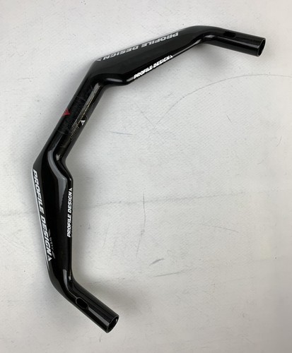 Profile design svet - v, carbon