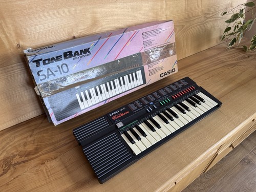 Casio vintage keyboard - casio,