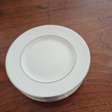 Wedgewood Signet Platinum  9